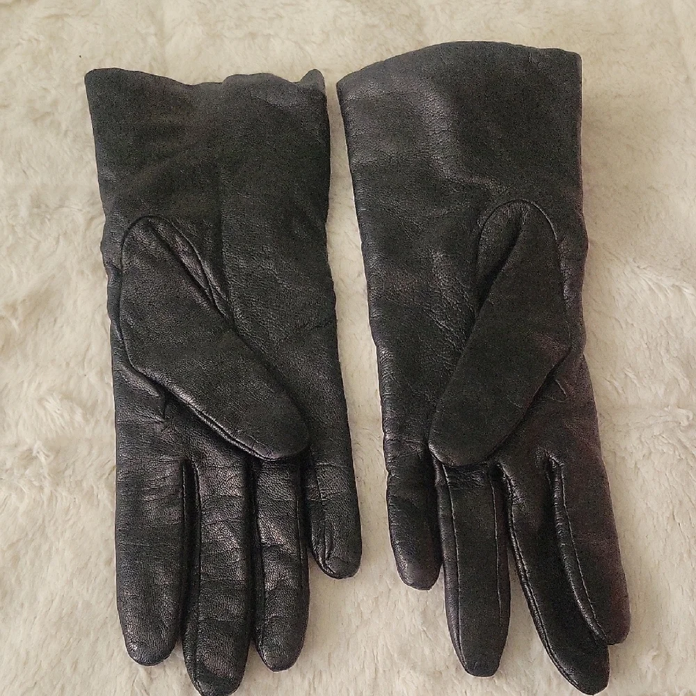 Fowes Leather women's gloves Size 7 Solf Leather Black
